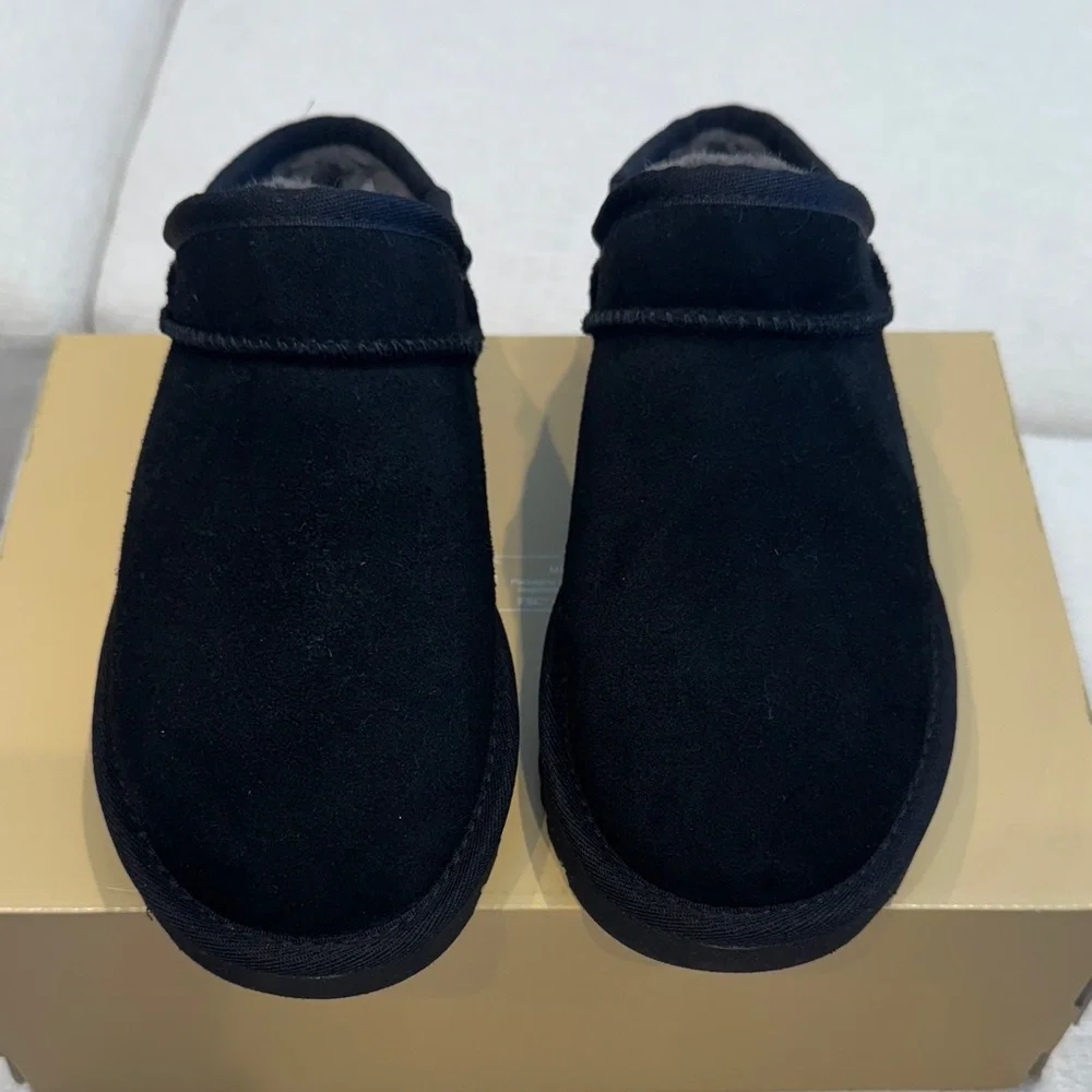 Black UGGs - Picture 2 of 6